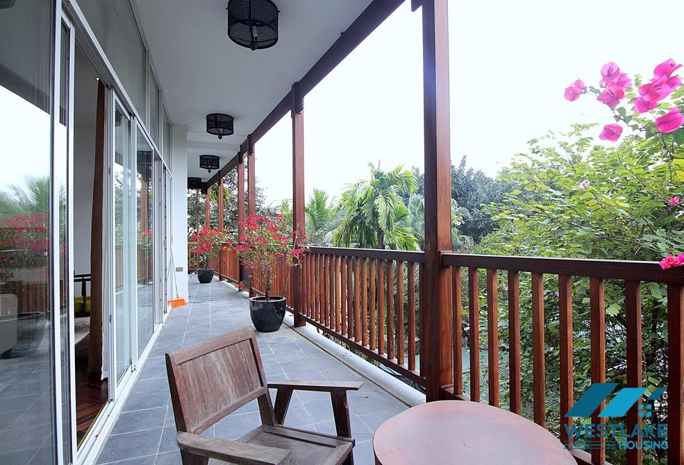 Luxurious 4 beds aparment for rent in Xom Chua, Dang Thai Mai area, Tay Ho