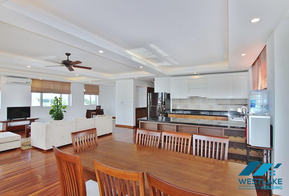 Spacious 04 bedroom apartment on high floor for rent in Tay Ho, Ha Noi