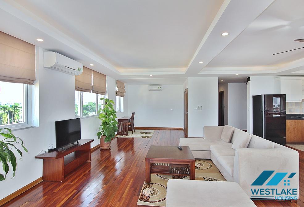 Spacious 04 bedroom apartment on high floor for rent in Tay Ho, Ha Noi