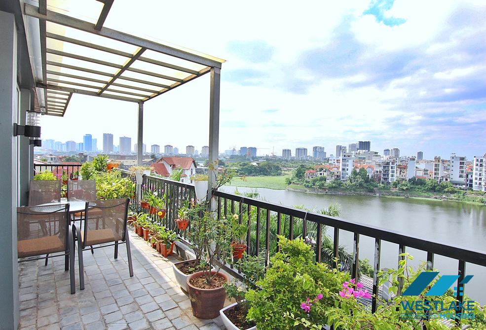 Spacious 04 bedroom apartment on high floor for rent in Tay Ho, Ha Noi
