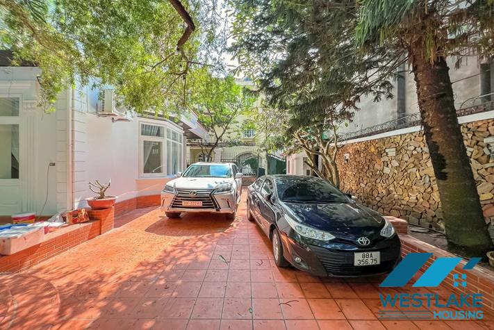 Beautiful villa with swimming pool and courty yard for rent in Tay Ho, Ha Noi