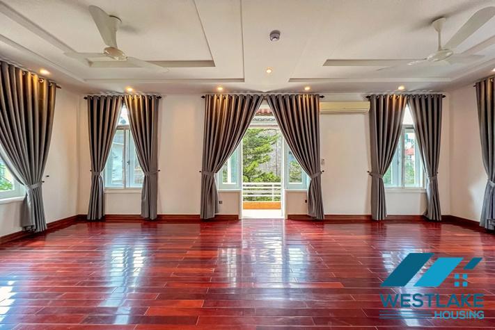 Beautiful villa with swimming pool and courty yard for rent in Tay Ho, Ha Noi