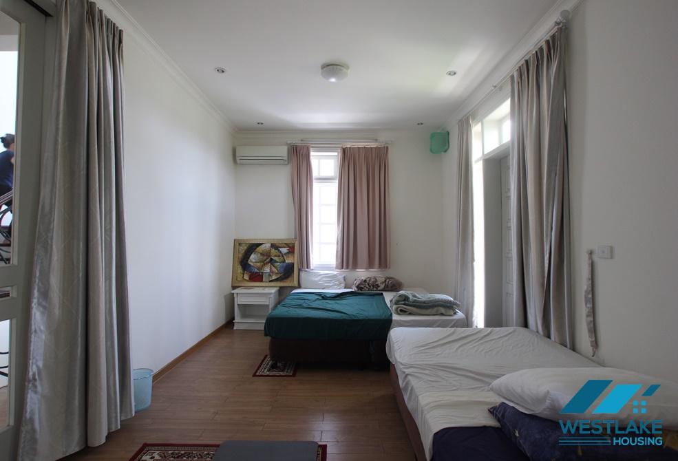 Cho thuê nhà tại Ciputra – Block C, Tây Hồ, Hà Nội.