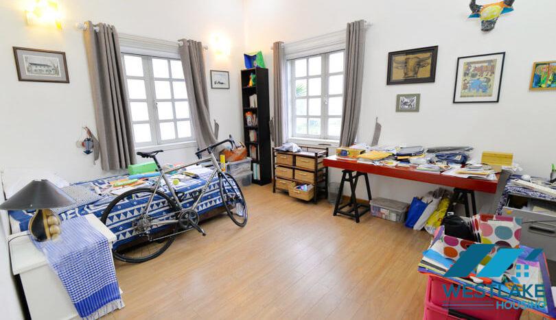 Cho thuê biệt thự đẹp tại khu C – Ciputra, Tây Hồ, Hà Nội.