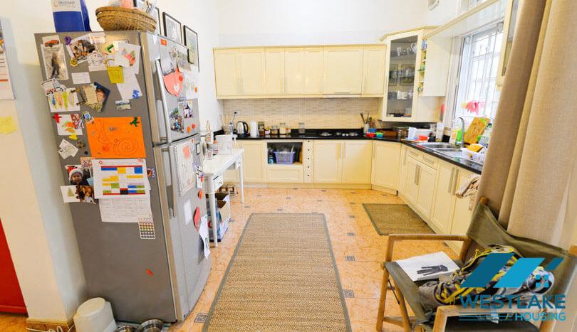 Cho thuê biệt thự đẹp tại khu C – Ciputra, Tây Hồ, Hà Nội.