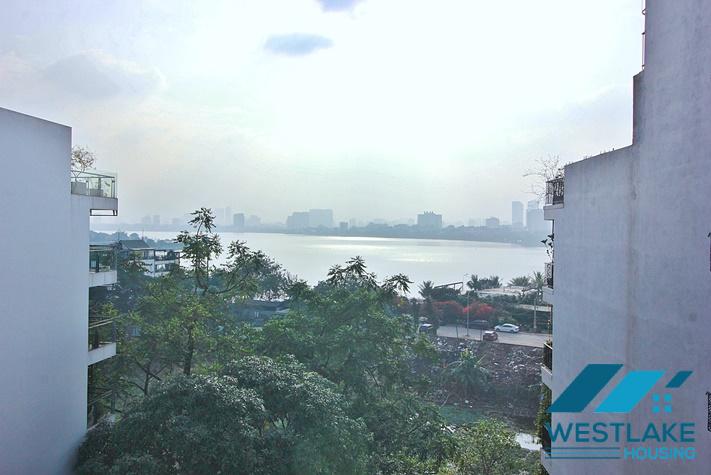 A good studio apartment for lease in Au Co area, Tay Ho, Ha Noi