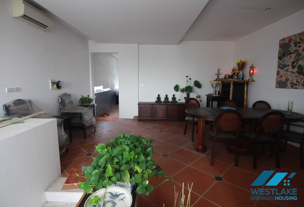 Lovely house with front yard for rent in Au Co, Tay Ho