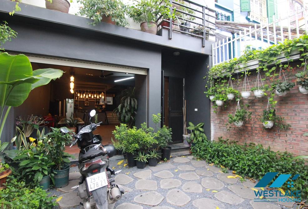 Lovely house with front yard for rent in Au Co, Tay Ho