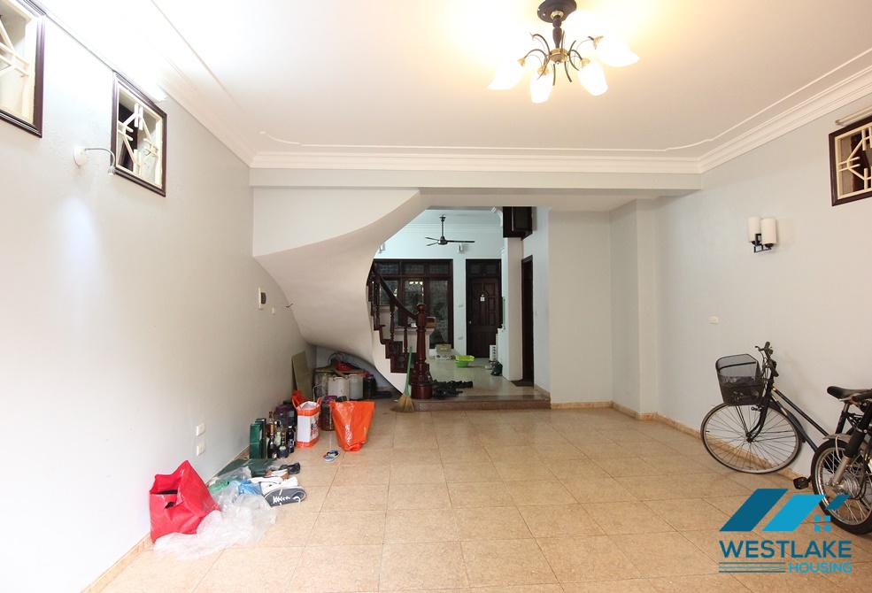 Lovely house for rent in Au Co, Tay Ho, Ha Noi
