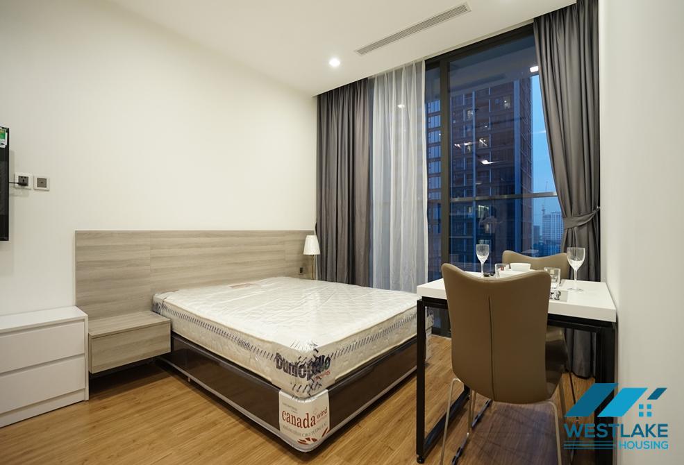 A brand new studio for rent in Vinhomes Metropolis, Ba Dinh, Ha Noi