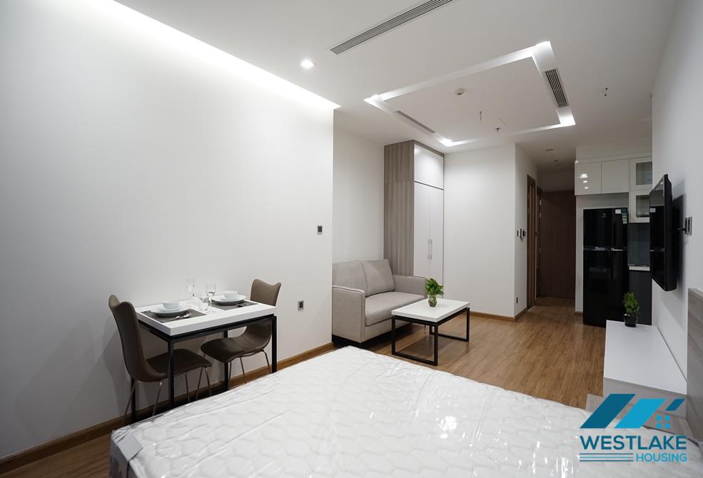 A brand new studio for rent in Vinhomes Metropolis, Ba Dinh, Ha Noi