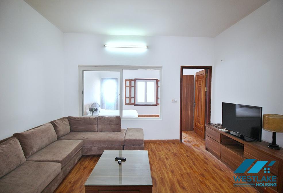 Spacious one bedroom apartment on high floor for lease in Tay Ho, Hanoi