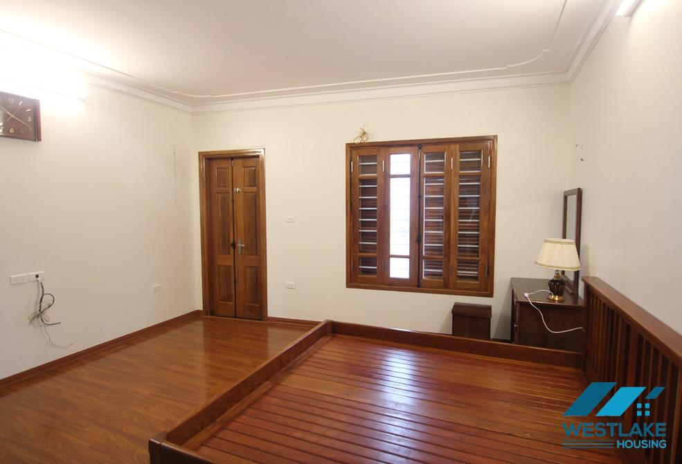 A newly 4 bedroom house for rent in Au Co, Tay Ho