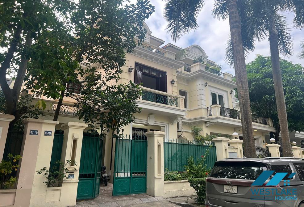 A nice villa for rent in D Block, Ciputra compound, Ha Noi