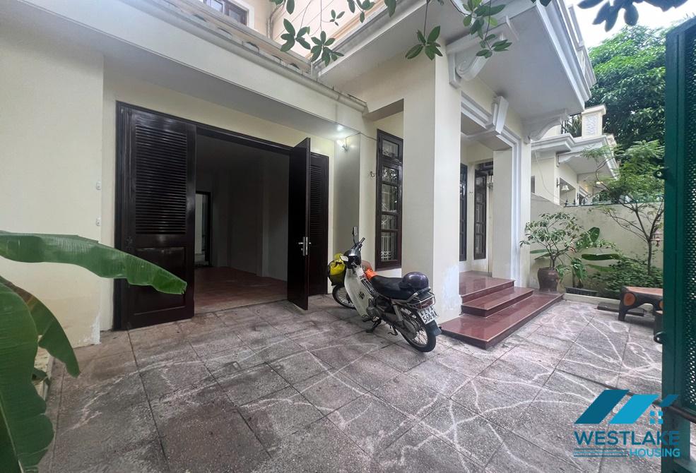 A nice villa for rent in D Block, Ciputra compound, Ha Noi