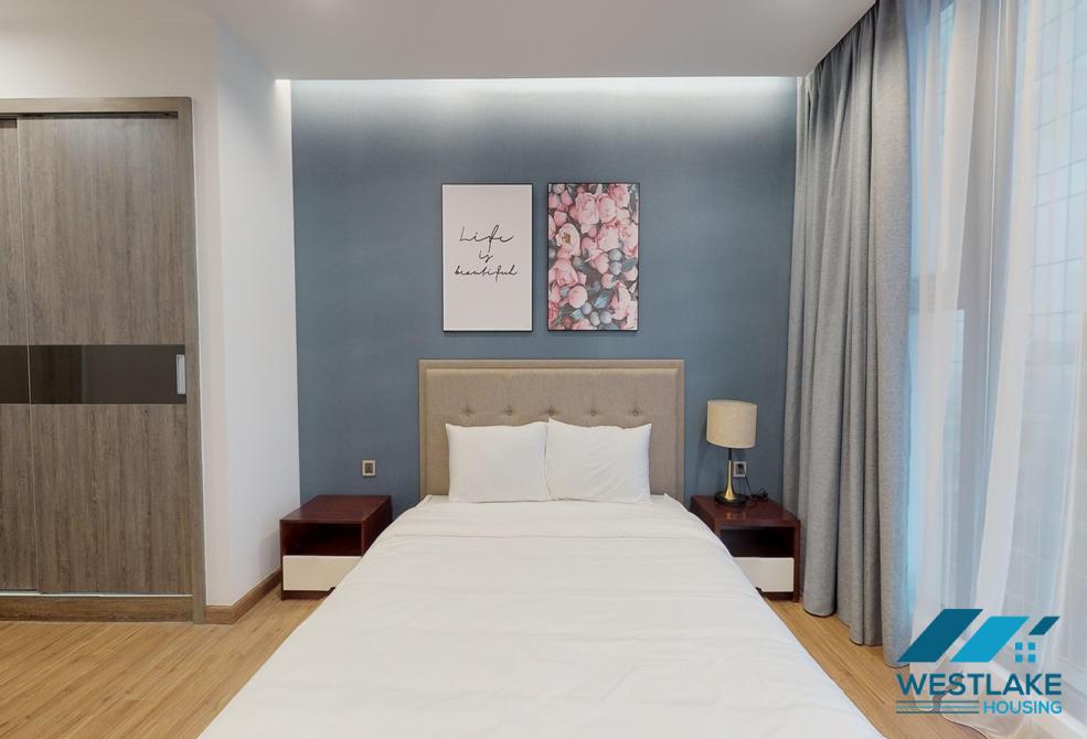 A beautiful and spacious 3 bedroom apartment for rent in Vinhomes Metropolis, Ba Dinh, Ha Noi