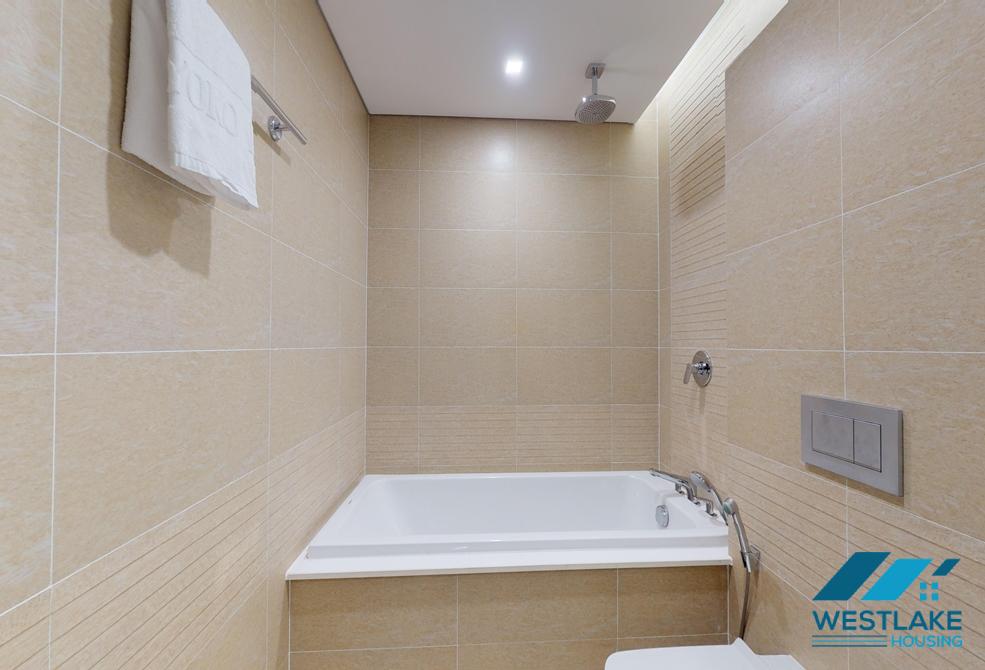 A beautiful and spacious 3 bedroom apartment for rent in Vinhomes Metropolis, Ba Dinh, Ha Noi
