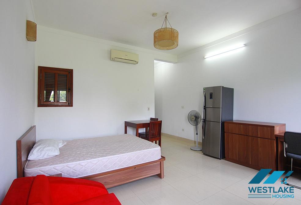 Beautiful studio for rent in Au Co, Tay Ho, Hanoi