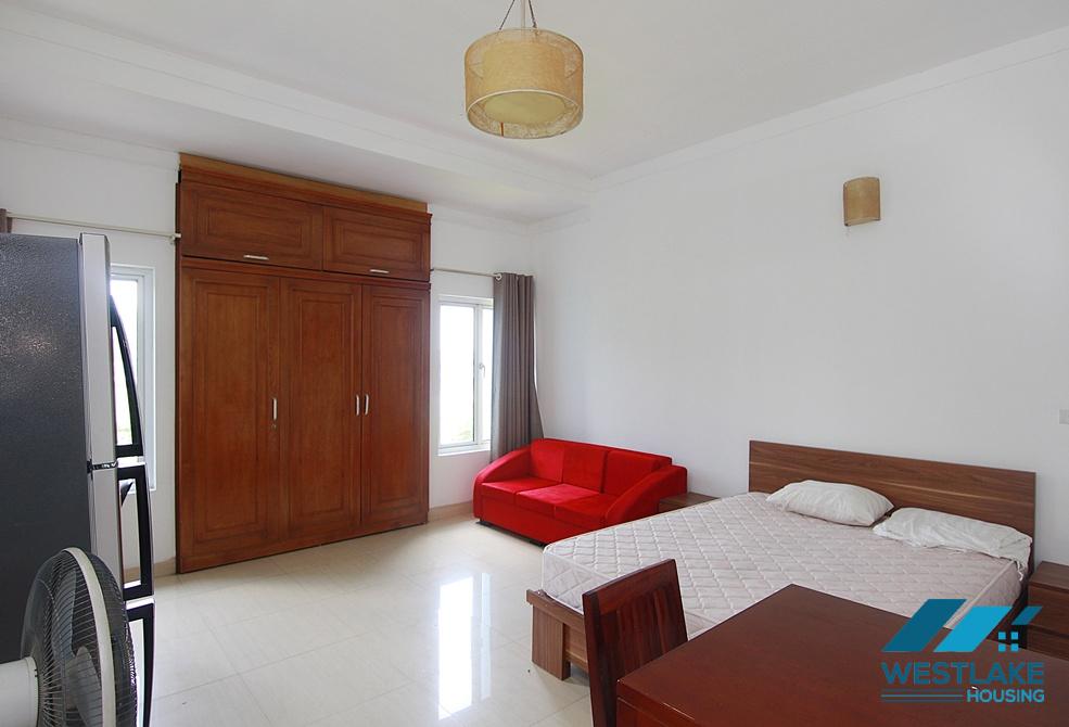 Beautiful studio for rent in Au Co, Tay Ho, Hanoi