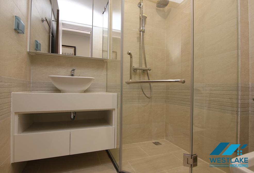 A nice 2 bedroom apartment for rent in Vinhomes Metropolis, Ba Dinh, Ha Noi