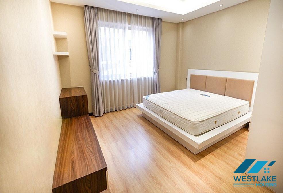 A beautiful 2 bedroom apartment for rent in Lieu Giai st, Ba Dinh, Ha Noi