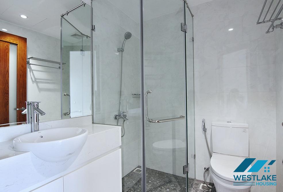 A beautiful 03 bedrooms and 01 working room apartment on 5th floor for rent in Tay Ho, Ha Noi