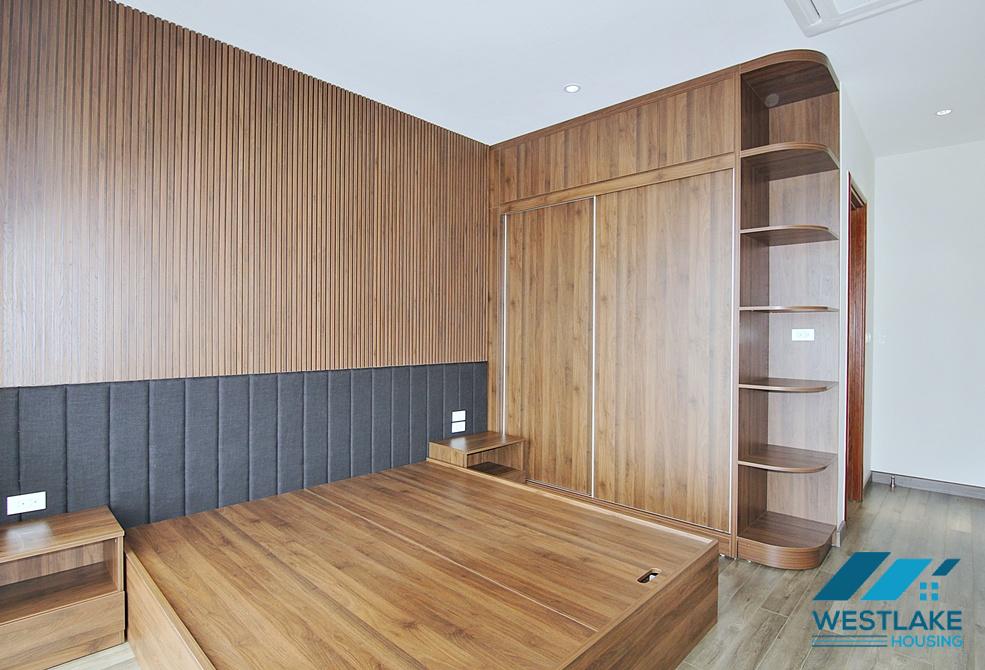 A beautiful 03 bedrooms and 01 working room apartment on 5th floor for rent in Tay Ho, Ha Noi