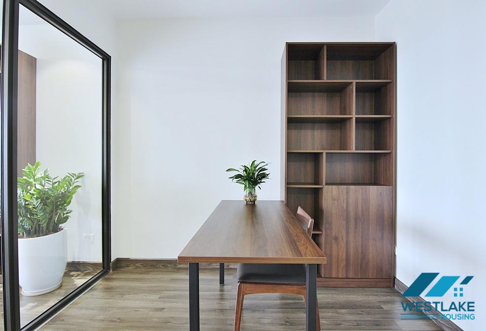 A beautiful 03 bedrooms and 01 working room apartment on 5th floor for rent in Tay Ho, Ha Noi