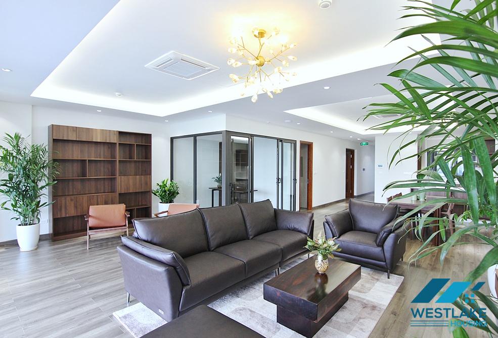 A beautiful 03 bedrooms and 01 working room apartment on 5th floor for rent in Tay Ho, Ha Noi