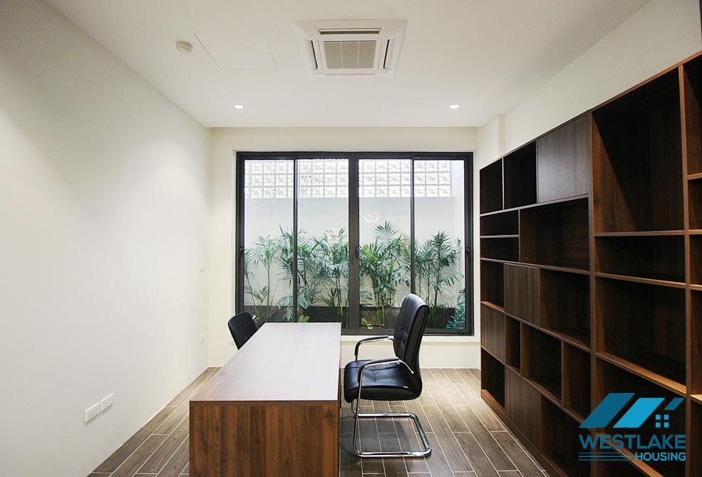 Good quality 01 bedroom apartment on the ground floor for rent in Au Co, Tay Ho, Ha Noi