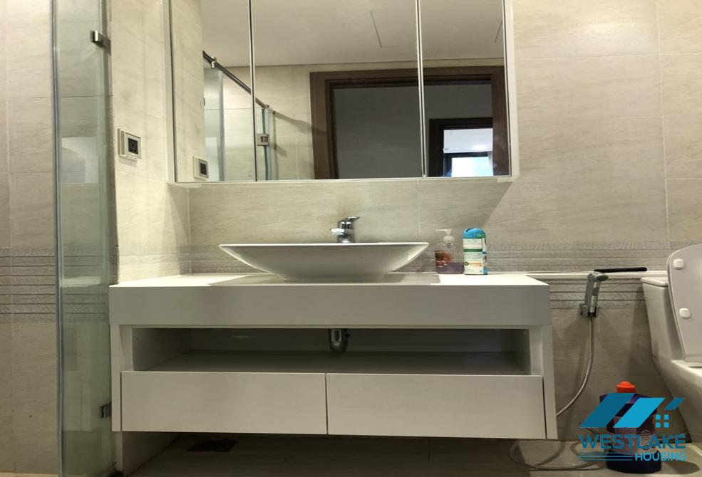 A beautiful two bedroom apartment for rent in Vinhomes Metropolis, Ba Dinh, Ha Noi