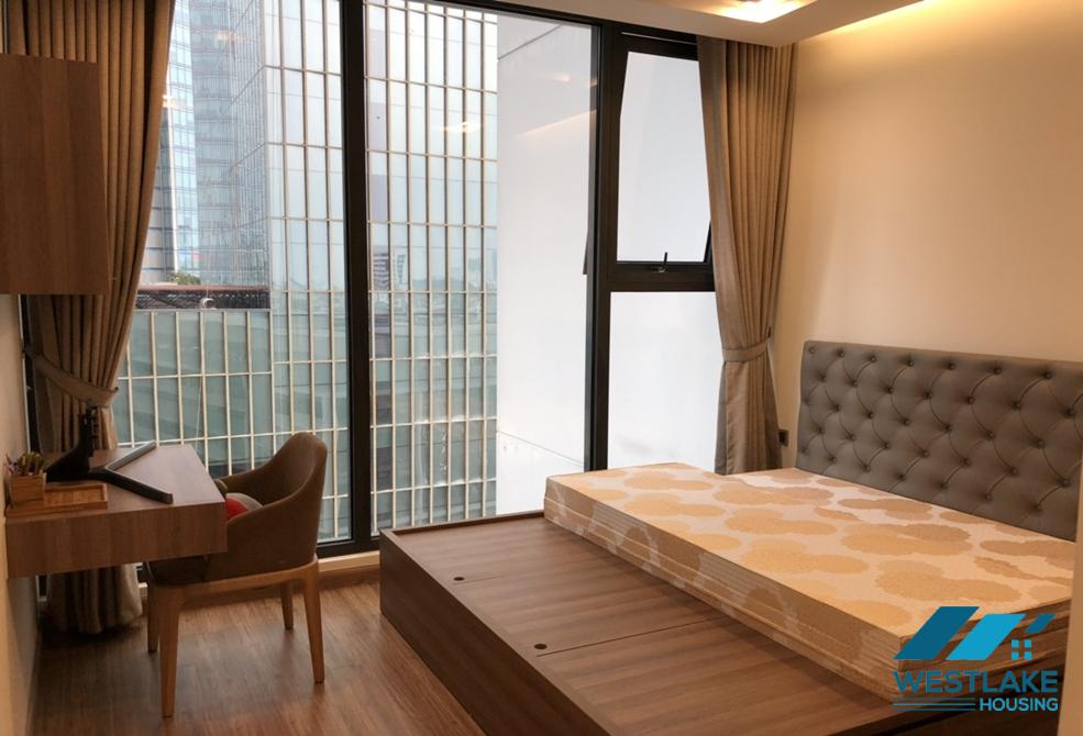 A beautiful two bedroom apartment for rent in Vinhomes Metropolis, Ba Dinh, Ha Noi