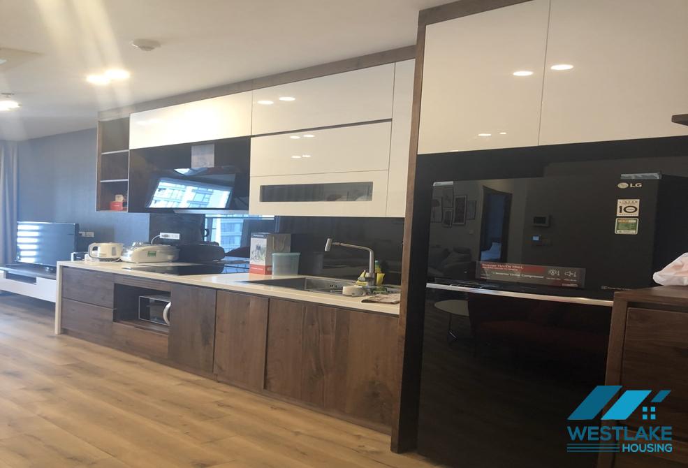 A brand new and modern 1 bedroom apartment for rent in Vinhomes Metropolis, Ba Dinh