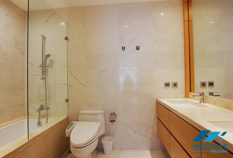 Spacious 02 bedrooms apartment for rent in central of Tay Ho, Ha Noi