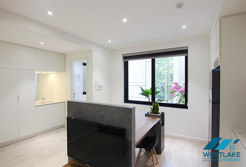 A high-end studio apartment in Tay Ho, near West Lake for rent