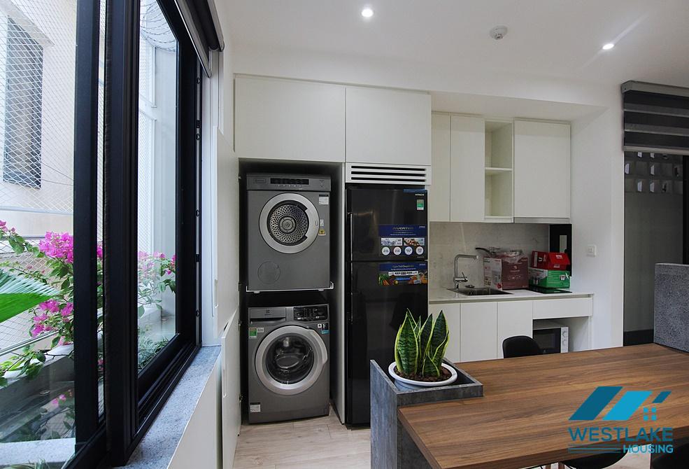 A high-end studio apartment in Tay Ho, near West Lake for rent