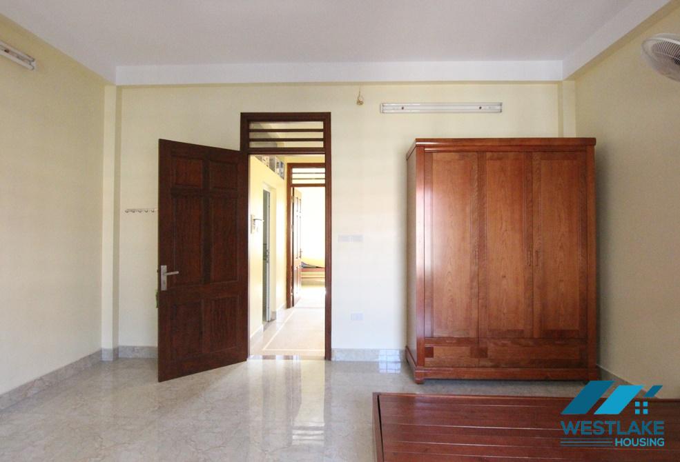 A bright 4 bedroom house for rent in Au Co, Tay Ho