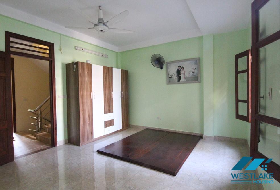 A bright 4 bedroom house for rent in Au Co, Tay Ho