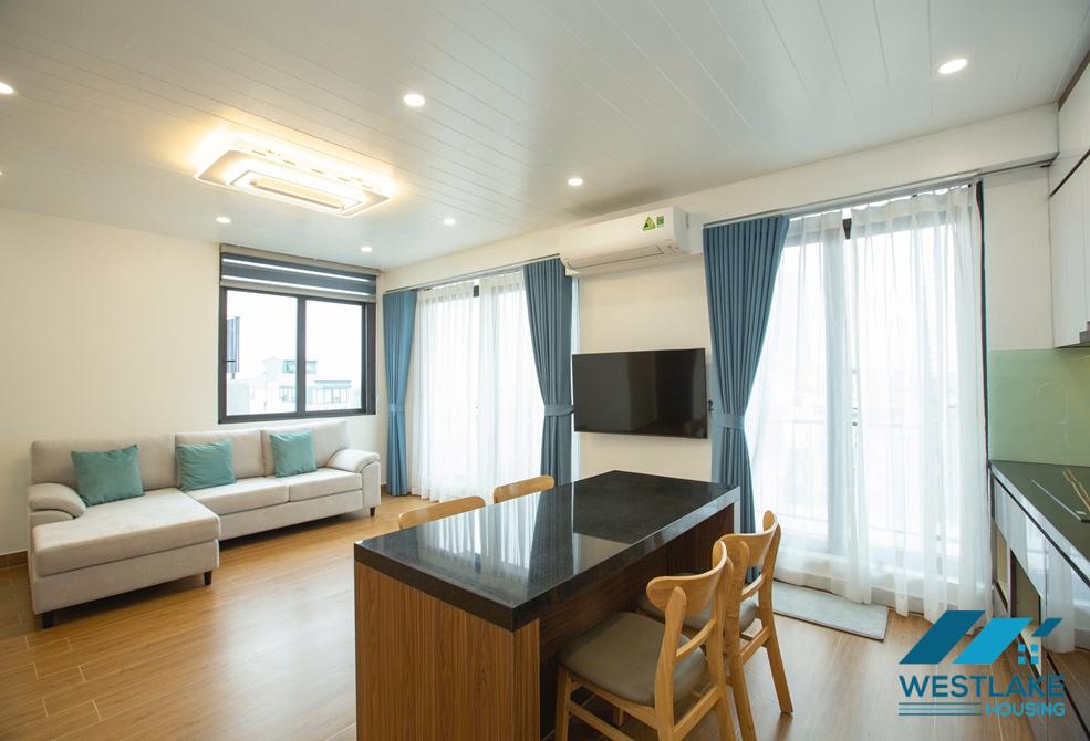 A bright one bedroom apartment on top floor for rent in Xuan Dieu area, Tay Ho, Ha Noi