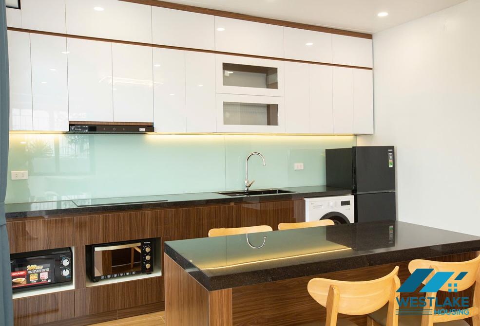 A bright one bedroom apartment on top floor for rent in Xuan Dieu area, Tay Ho, Ha Noi