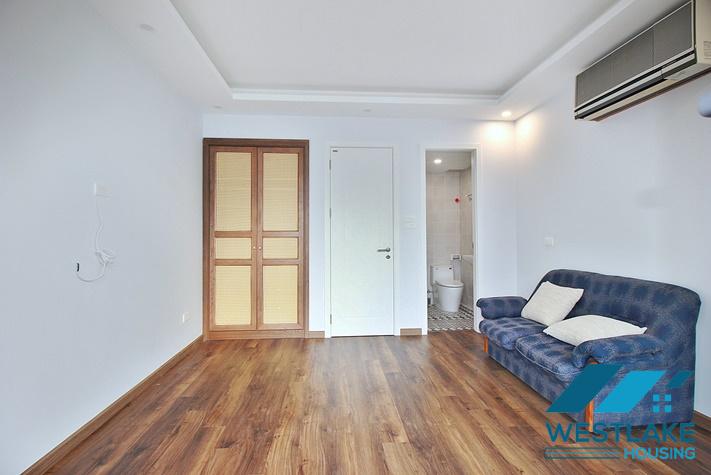 Cho Thuê Nhà  4 Phòng Ngủ Hoàn Toàn Mới, Đẹp, Hiện Đại View Hồ Thoáng Sáng Cho Thuê Tại Tây Hồ, Hà Nội