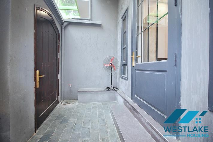 Cho Thuê Nhà  4 Phòng Ngủ Hoàn Toàn Mới, Đẹp, Hiện Đại View Hồ Thoáng Sáng Cho Thuê Tại Tây Hồ, Hà Nội