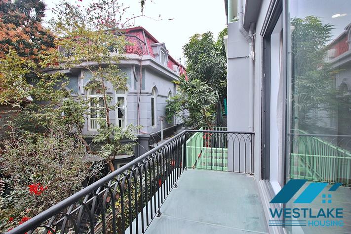 Brand new, modern 4 bedrooms house for rent in Tay Ho, near Sheraton Hotel and West Lake