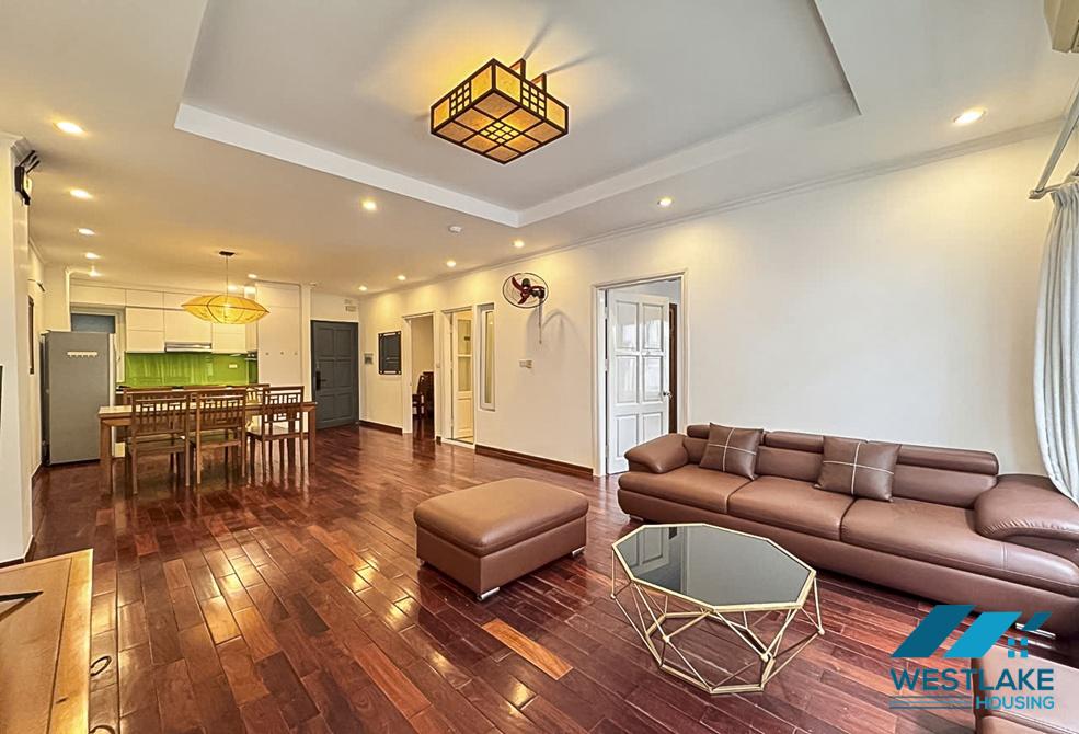 New renovated 02 bedrooms apartment for rent in Tay Ho area, Ha Noi