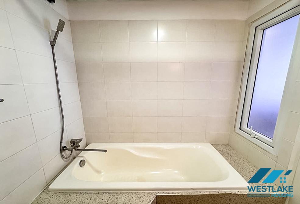 Large 02 bedrooms apartment for rent in Tay Ho, Ha Noi