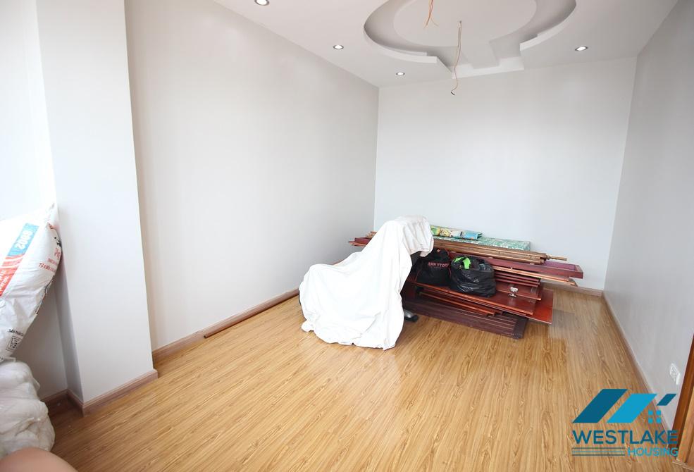 An affordable house for rent in Au Co, Tay Ho