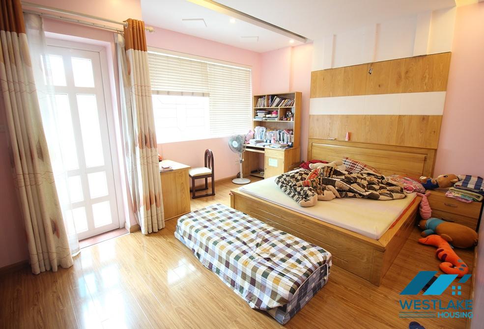 An affordable house for rent in Au Co, Tay Ho