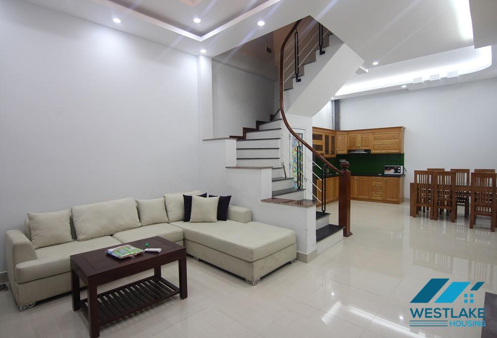 A good house for rent in Au Co, Tay Ho, Ha Noi