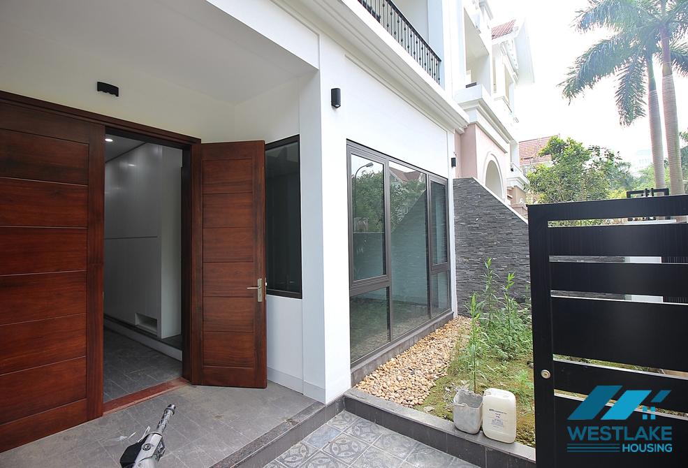 A wonderful, modern house in semi-furnished condition for rent in T Block, Ciputra