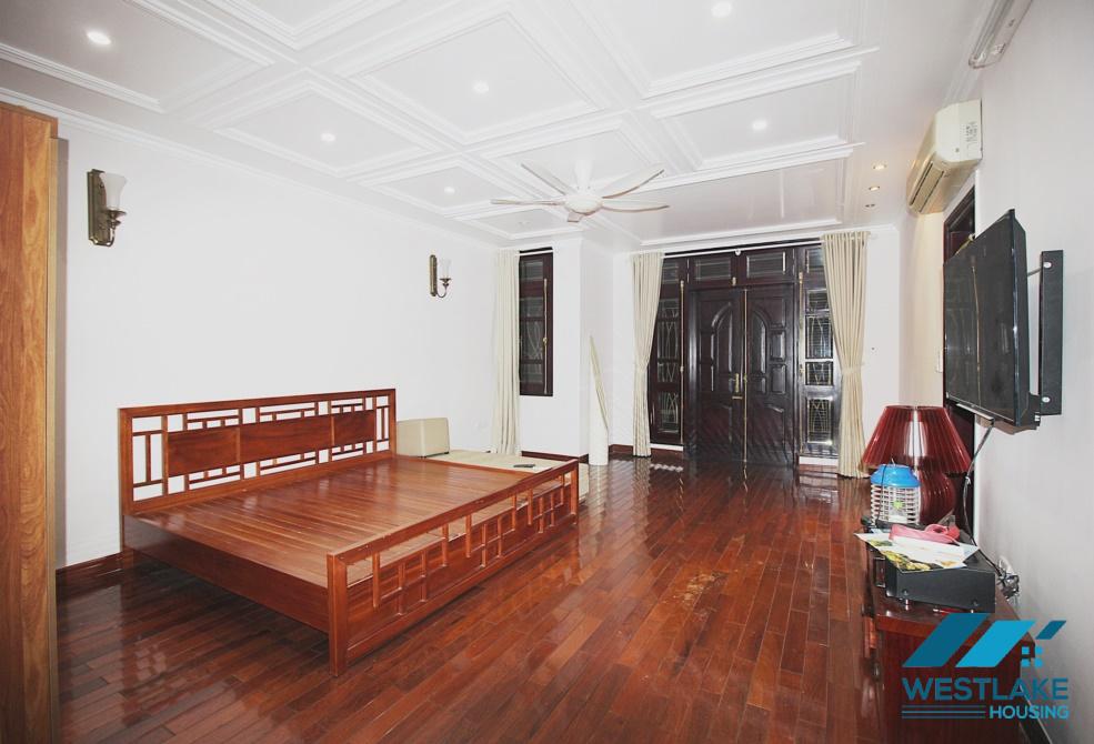 Cho thuê nhà gia đình tại Khu đô thị Ciputra, Hà Nội